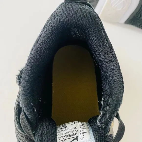 Nike | Team Hustle D 11 Basketball Shoes EUC 11c Black Gold