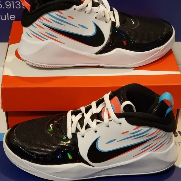 Nike Team Hustle D 9 Light Kids 3.5y