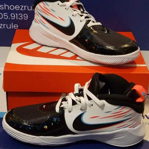 Nike Team Hustle D 9 Light Kids 3.5y