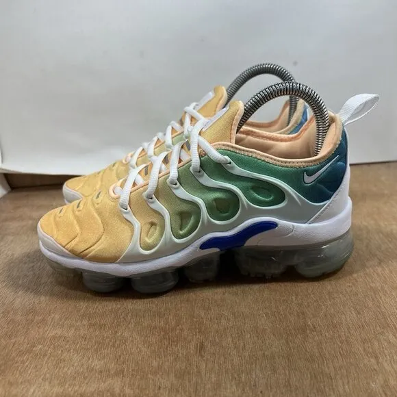 Nike Vapormax Plus Women's Size 6.5 Shoes White Light Menta AO4550-100