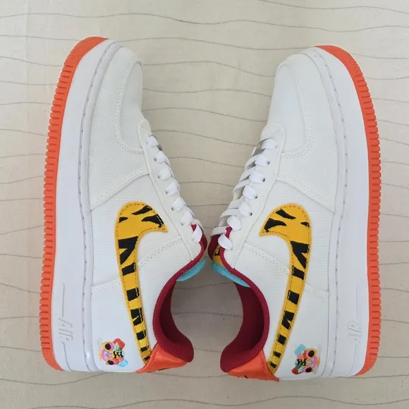Nike Womens Air Force 1 Low Year of The Tiger White Canvas Sneakers Shoes Size 7