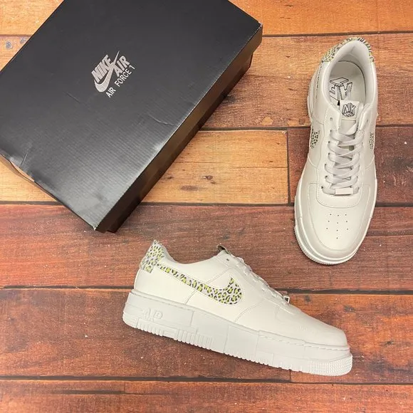 Nike Women's Air Force 1 Pixel SE White Shoes