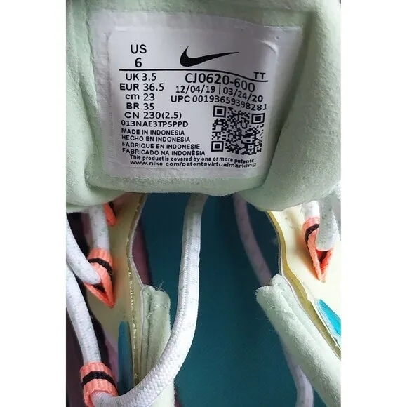 Nike Women's Air Max 270 React SE Light Arctic Pink Size 6