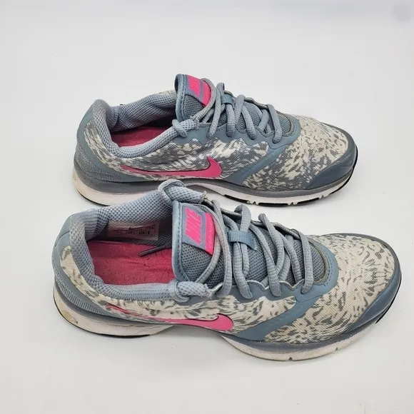 Nike Womens In Season TR 4 684899-011 Gray Running Shoes Sneakers Size 6.5