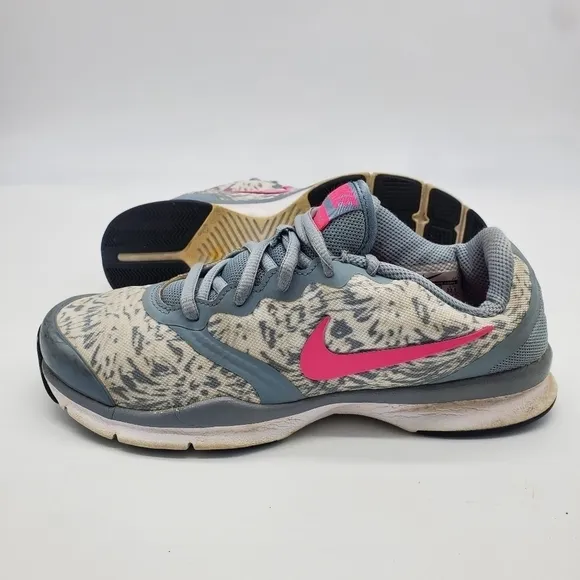 Nike Womens In Season TR 4 684899-011 Gray Running Shoes Sneakers Size 6.5