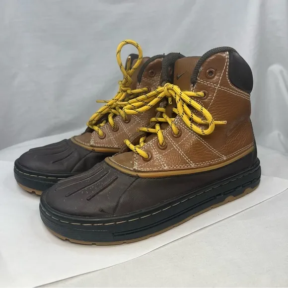 Nike Woodside ACG Hiking Boots Waterproof 415079-200 Brown Youth Boys Size 2​
