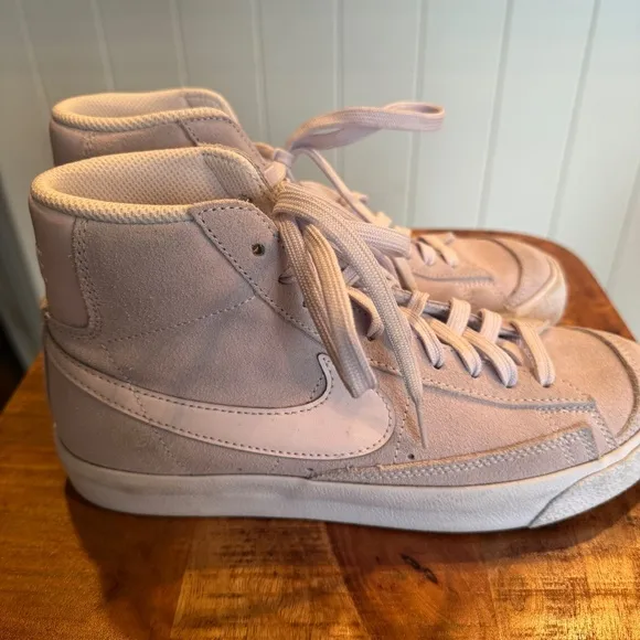 NIKE Youth kids 6Y Blazer Mid '77 Suede GS light violet shoes
