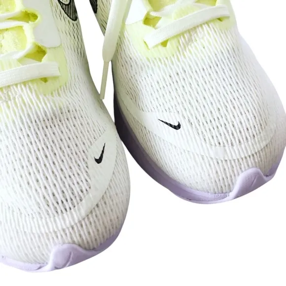 Nike Zoom Fly 4 Women's Road Running Shoes 6.5 Women’s Sneakers CT2401-700
