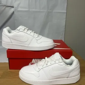 Nike Ebernon Low AQ1779-100 Sneaker Women's 11 White Leather Casual Shoes BBS129