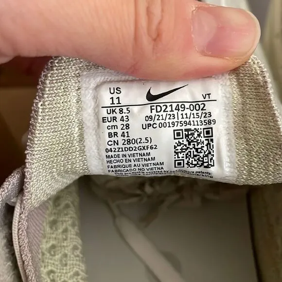 Nike Flyknit Bloom Light Bone US Women Size 11/UK 8.5/EU 43(FD2149-002)MSRP$150