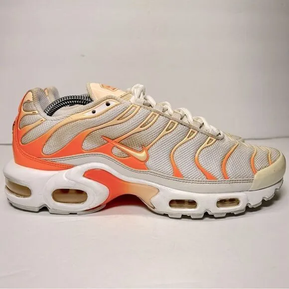 Nike Womens Air Max Plus Tn Running Shoes in White Atomic Orange 10