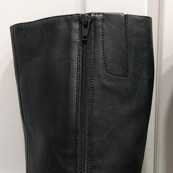 Nine West, Barely Worn Heeled Calfskin Leather Tall Dress Boots