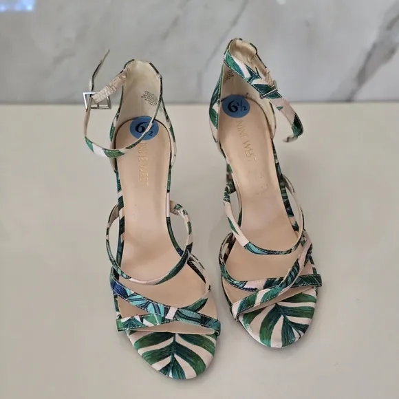 Nine West Green Leaf Print Strappy open toe Women's Heels Size 6.5