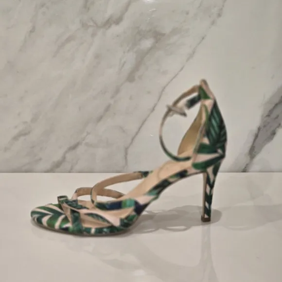 Nine West Green Leaf Print Strappy open toe Women's Heels Size 6.5
