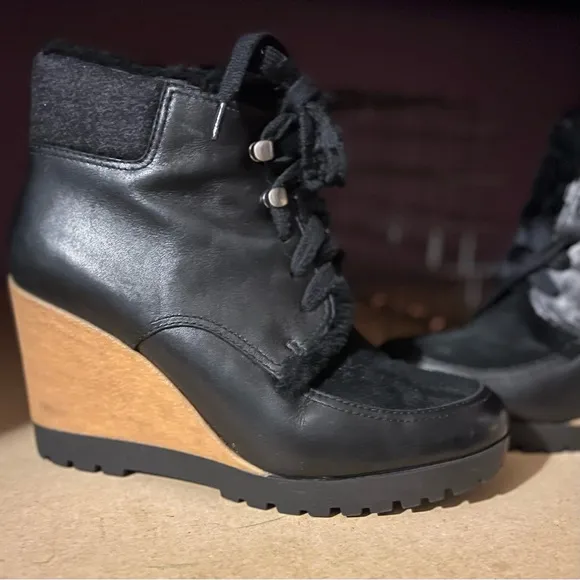 NWOB $328 Cole Haan | Henson | Sheep Fur | Wedge Winter Booties | Black Leather