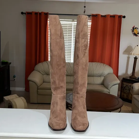 NWOB Antonio Melani Rilee Brown Suede Over-the-Knee Dress Boots Size 6 M