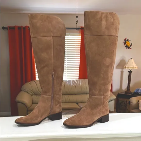 NWOB Antonio Melani Rilee Brown Suede Over-the-Knee Dress Boots Size 6 M