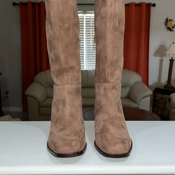 NWOB Antonio Melani Rilee Brown Suede Over-the-Knee Dress Boots Size 6 M