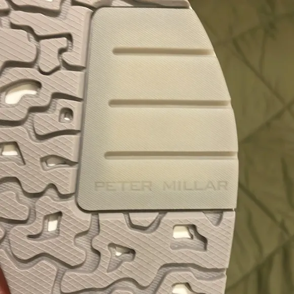 NWOB Peter Millar Womens Hyperlight Apollo Sneakers size 7.5
