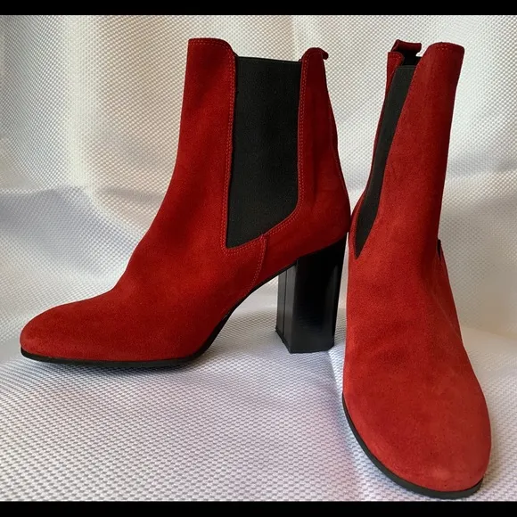 NWOT Barney’s New York, red suede boots