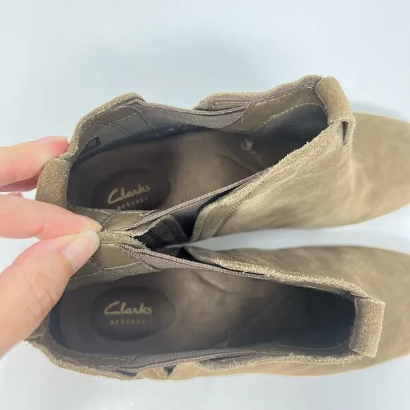 NWOT Clarks Ankle Booties Women's Size 10 Brown Suede Brown