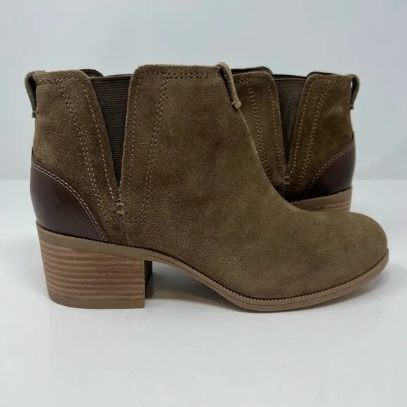 NWOT Clarks Ankle Booties Women's Size 10 Brown Suede Brown