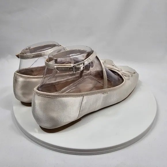 NWOT Dolce Vita Reilly Ballet Flat Satin Square Toe Buckle Ankle Strap White 7.5