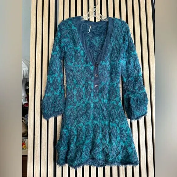 NWOT FREE PEOPLE GREEN BALSAM FUZZY FEELINGS MINI SWEATER DRESS SIZE XS