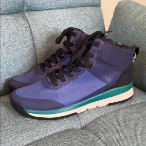 NWOT Men’s Bogs Mid CT Waterproof Hiking Boots 🥾