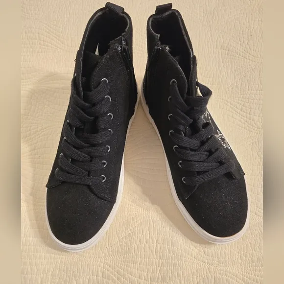 NWOT Steve Madden Girls High Tops Sneakers with Silver Embellishments