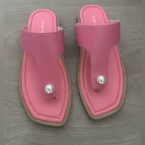 NWOT-Stuart Weitzman: Women's Goldie Faux-Pearl Leather Thong-Toe Sandals