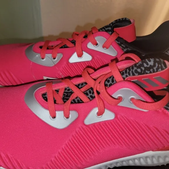 NWT Adidas Alphabounce J Running Shoes Bright Pink w/Cheetah Print in Black/Gray