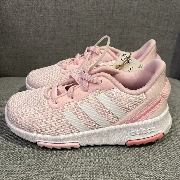 NWT Adidas Racer TR 2.0 Running shoes. Super cute! Sz 10K