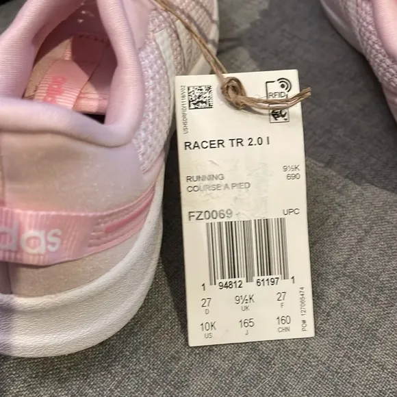 NWT Adidas Racer TR 2.0 Running shoes. Super cute! Sz 10K