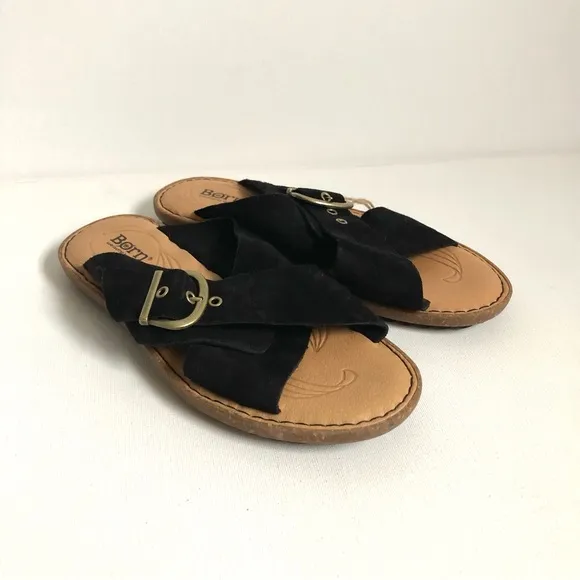 NWT Born Black Suede Leather Buckle Cross Strap Slip-On Sandals Size 8