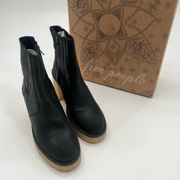 NWT Free People James Chelsea Black Boots Chunky Feels Ankle Booties 38.5 US 8.5