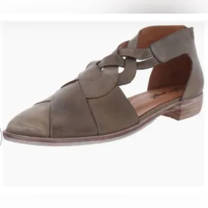NWT Free People Wanderlust Leather Sandals