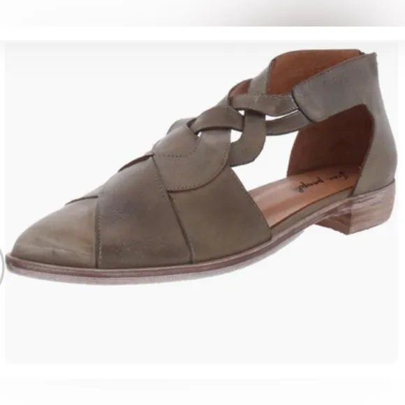 NWT Free People Wanderlust Leather Sandals