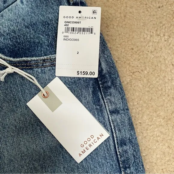 NWT! Good American Women’s Good 90’s Icon Blue Straight Leg Jeans - Size 2/26