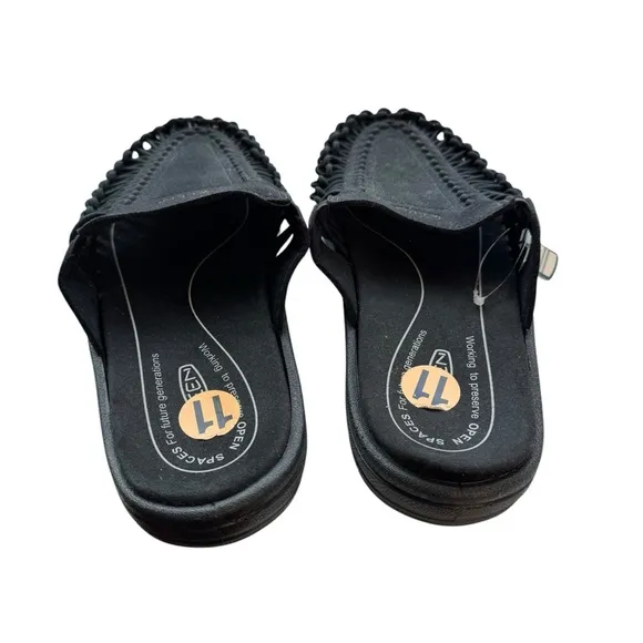 NWT KEEN Uneek II Men’s Triple Black Slip On Mule Paracord Sandals Size 11