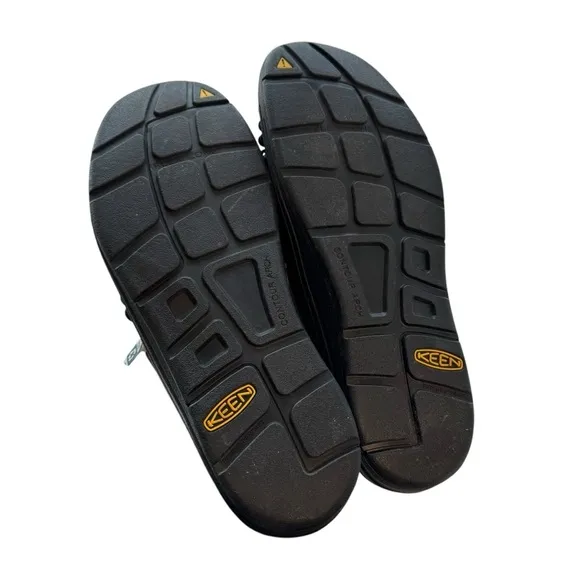 NWT KEEN Uneek II Men’s Triple Black Slip On Mule Paracord Sandals Size 11