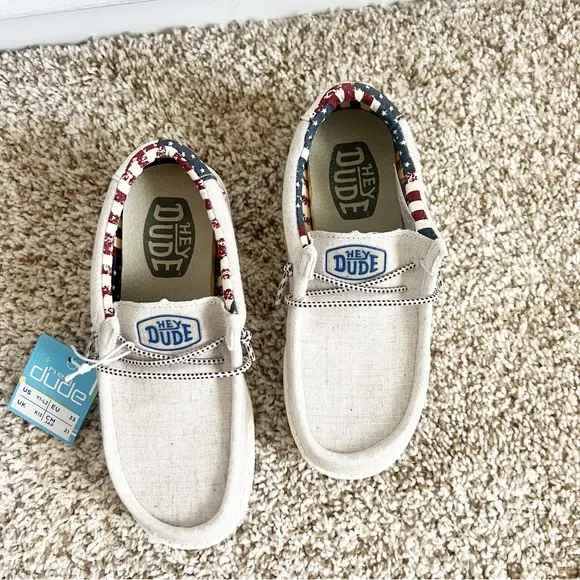 NWT Kids Hey Dude Wally American Flag Patriotic Slip On Shoes Size US 1