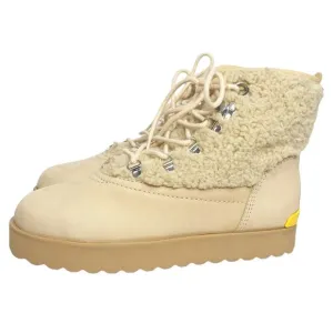 NWT Larroude Vail Boot in Sand Cream Shearpa Suede Boots 7