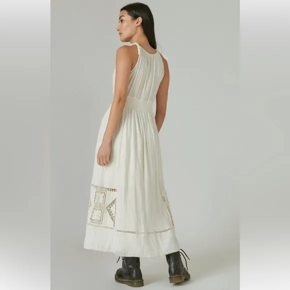 NWT Lucky Brand Eyelet Maxi dress. Size Small