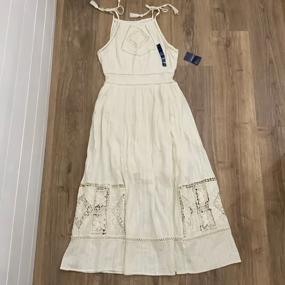 NWT Lucky Brand Eyelet Maxi dress. Size Small