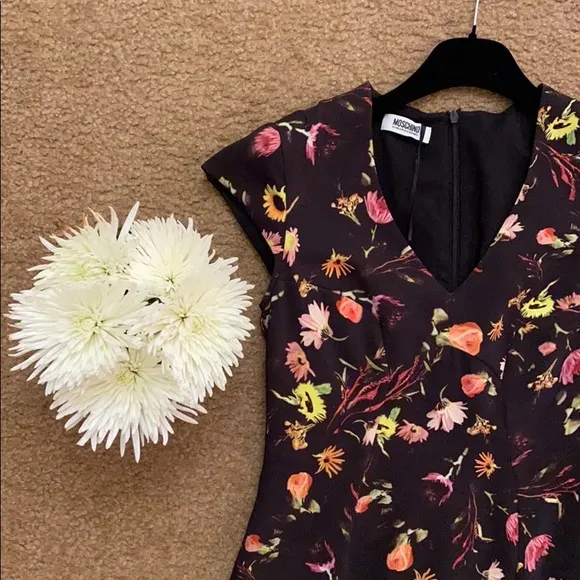 NWT Moschino Floral Hourglass Midi Dress XS S | Made in Italy 🌸👗 Easter Cocktail