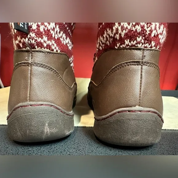 NWT Muk Luks Winter Snow Boots Women’s Sz 8 Insulated Water Resistant Brown