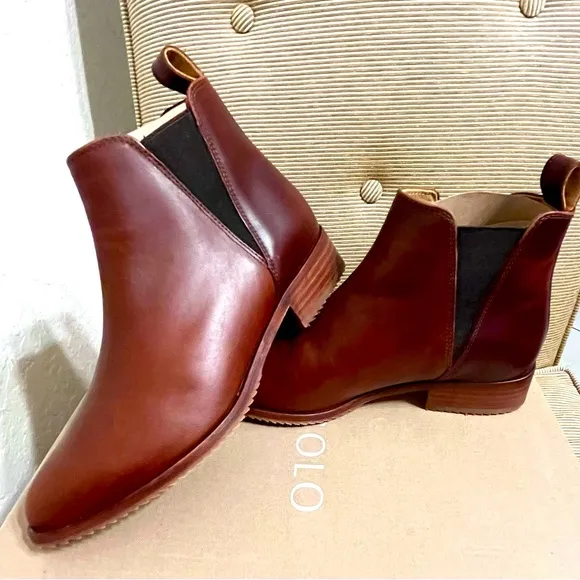 NWT Nisolo Eva Everyday Chelsea Women's Ankle Boot in Auburn - Size 6.5