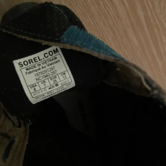 NWT Sorel Cheyanne II Waterproof Boots