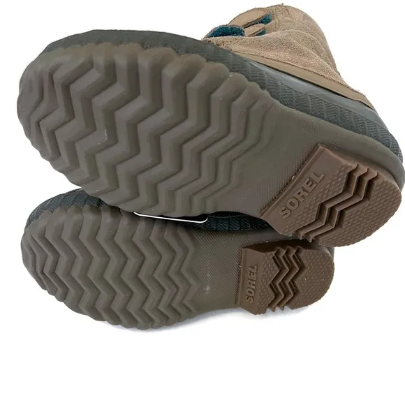 NWT Sorel Cheyanne II Waterproof Boots